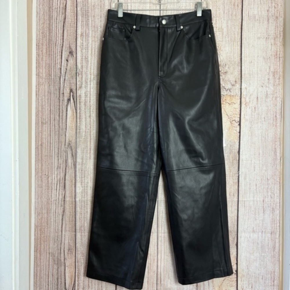 Blanknyc womens Faux leather The Baxter ribcage straight leg pants size 29